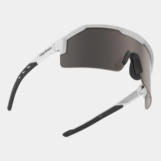 large_0bb65edc-1fb9-480b-bca9-74b5121b0a84.webp
